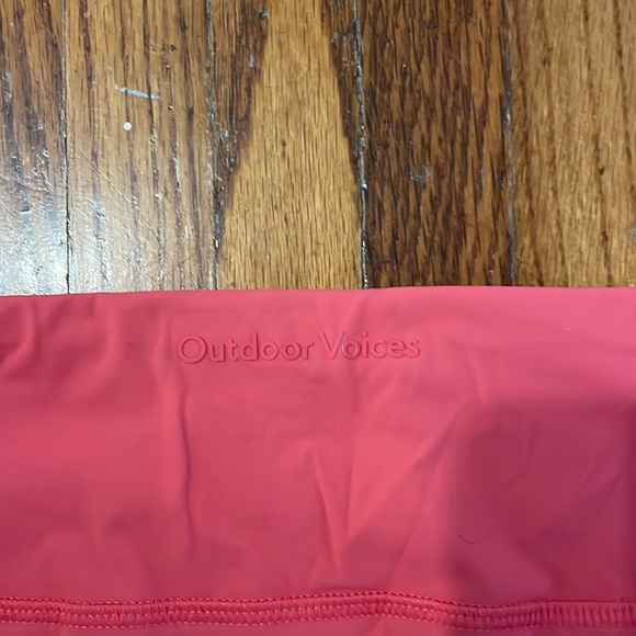 Outdoor Voices Zoom 3.5 inch short - Picture 3 of 4